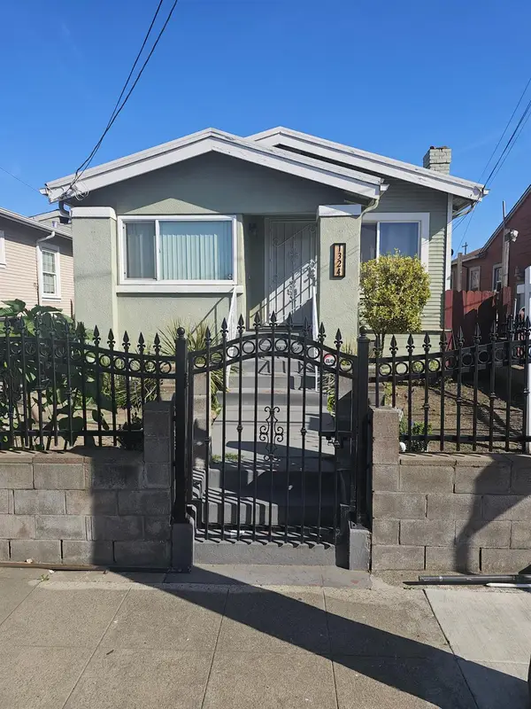 1324 103rd Ave, Oakland, CA 94603