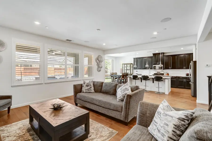 308 Winthrop Court, Roseville, CA 95747 - #3
