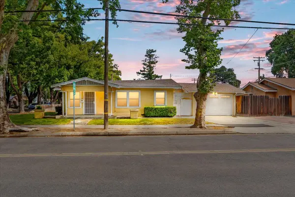 405 E Morris Avenue, Modesto, CA 95354