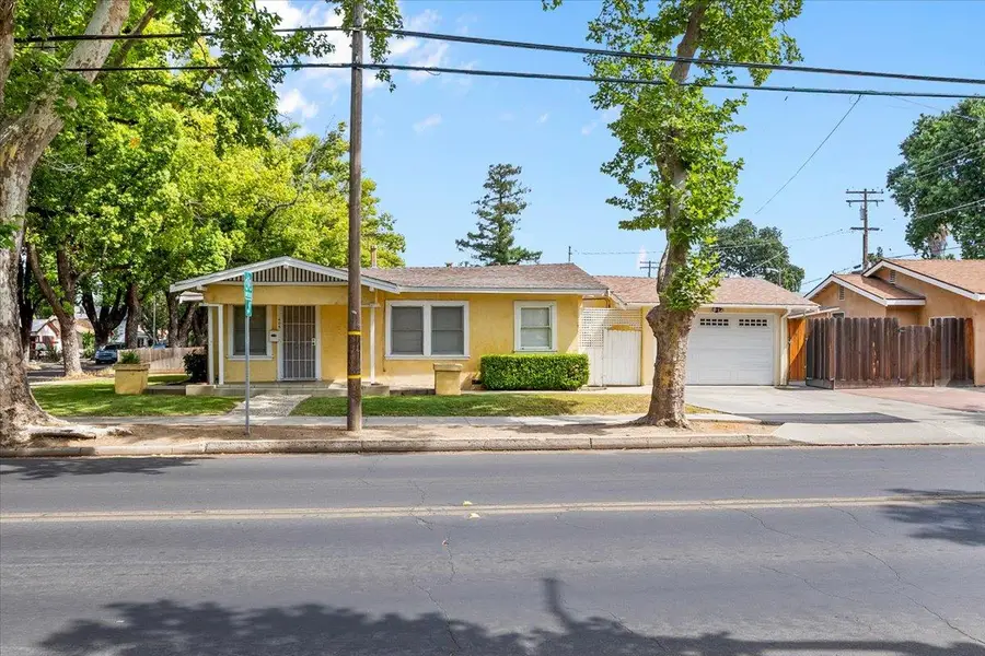 405 E Morris Avenue, Modesto, CA 95354 - #2
