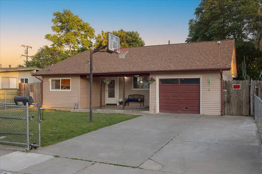 953 Sharian Street, West Sacramento, CA 95605 - #2