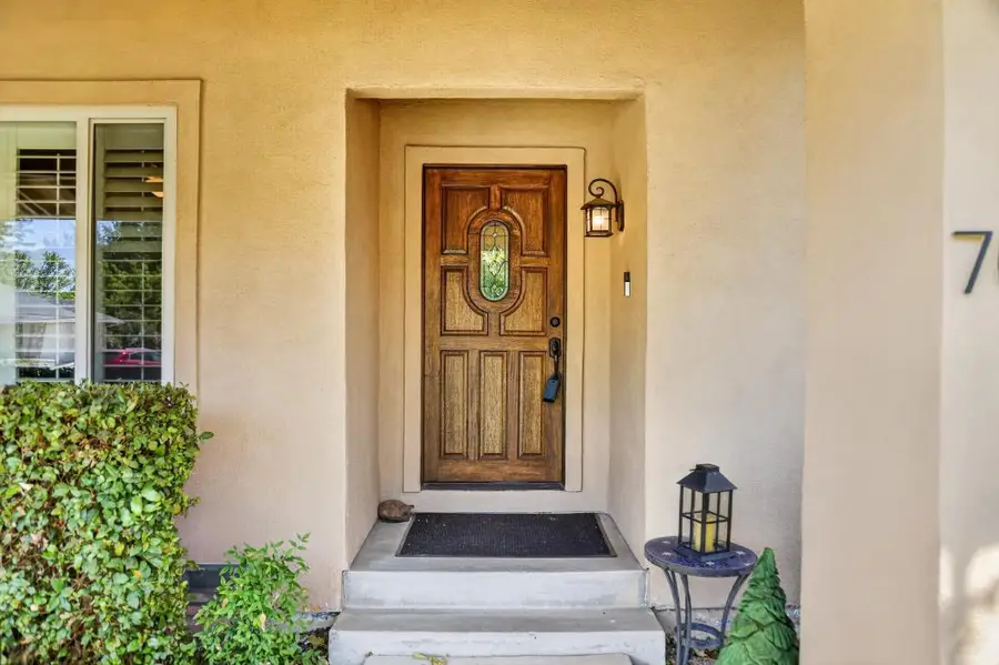 7064 Riverside Boulevard, Sacramento, CA 95831 - #2