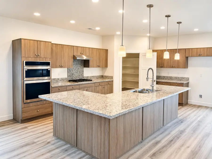 3808 Via Capitola, Madera, CA 93637 - #2