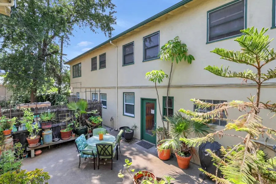 2401 24th Street, Sacramento, CA 95818 - #2