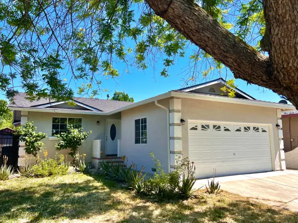 154 Brook Hallow Dr, Patterson, CA 95363