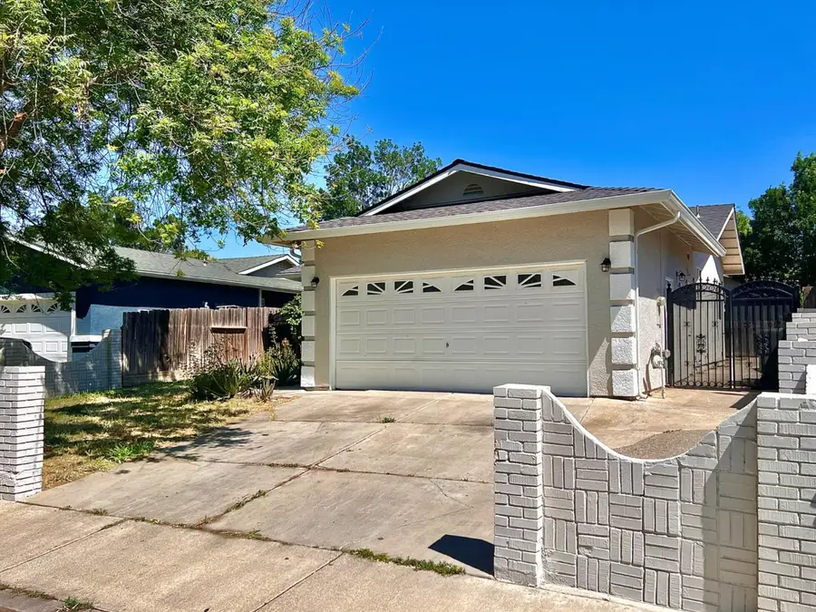 154 Brook Hallow Dr, Patterson, CA 95363 - #2