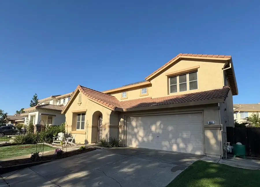 651 Woodard Drive, Woodland, CA 95776 - #2