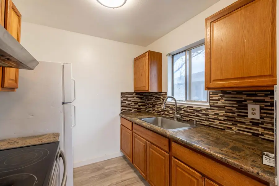 9033 Casals Street #4, Sacramento, CA 95826 - #3
