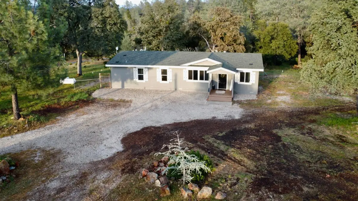 12155 Gilham Ct, Grass Valley, CA 95949 - #1