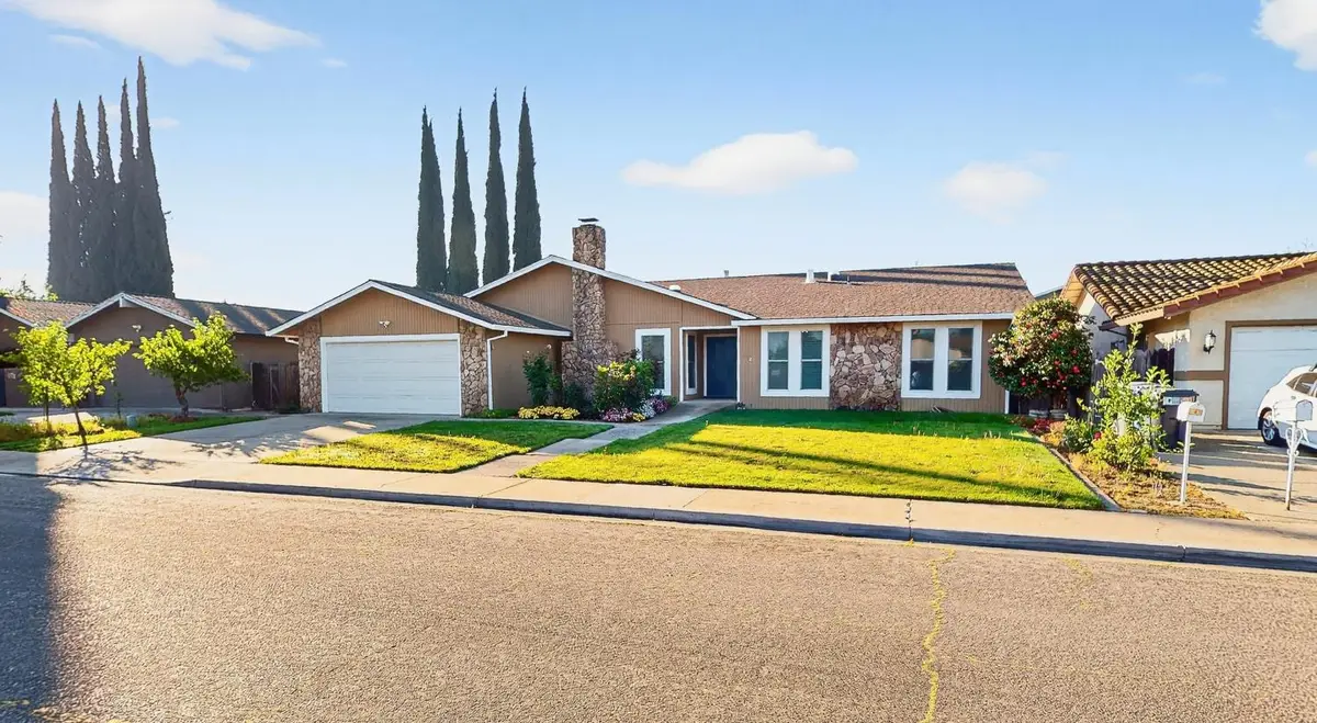 540 Fullerton, Turlock, CA 95382 - #1