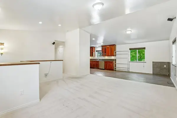 10819 Walker Drive, Grass Valley, CA 95945