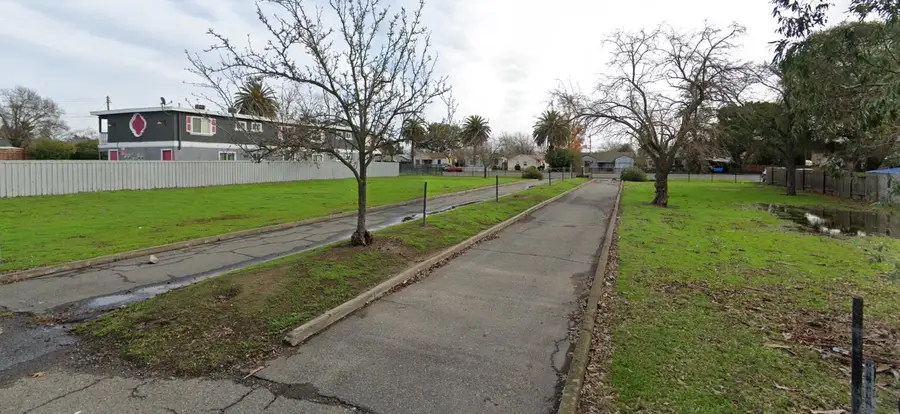 2745 Del Paso Boulevard, Sacramento, CA 95815 - #2