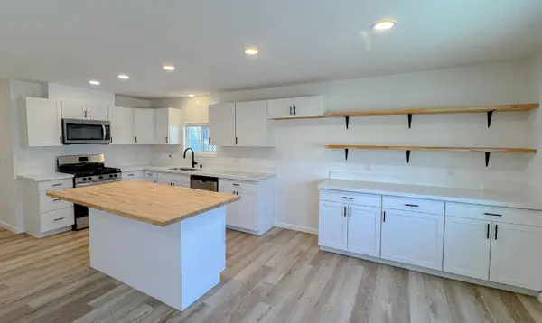 5840 Eureka Lane #83, Sacramento, CA 95842