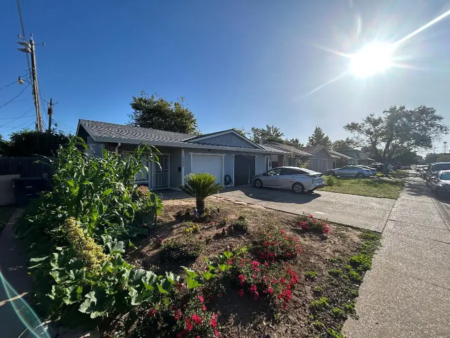 10427 El Mercado Drive, Rancho Cordova, CA 95670 - #2