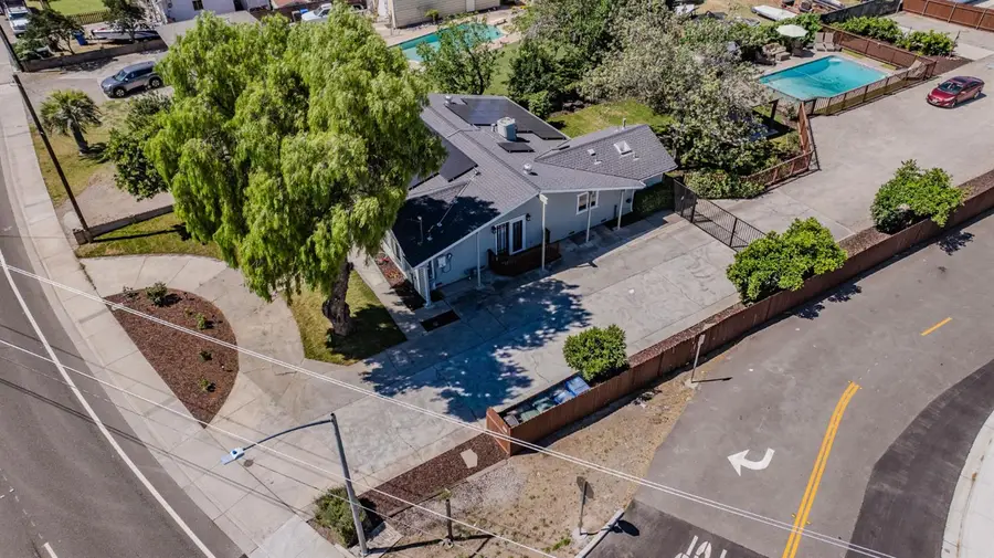 1941 N Main Street, Manteca, CA 95336 - #2
