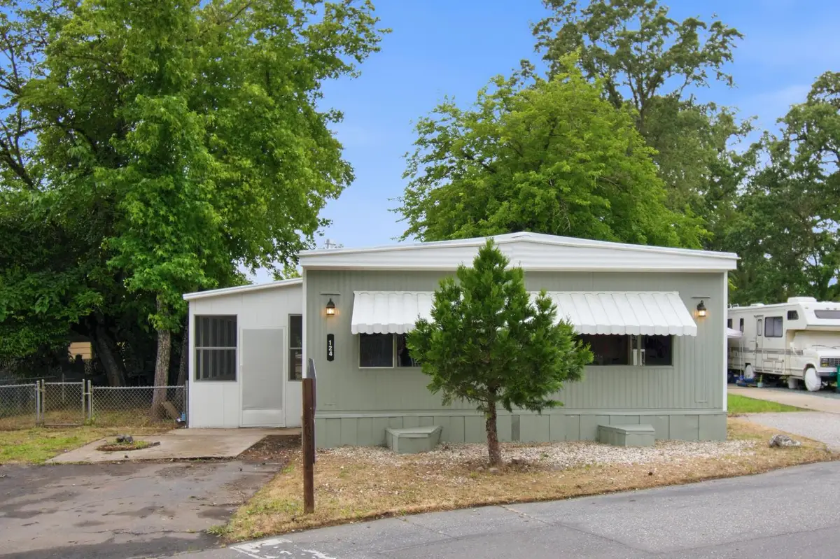124 Lark Street, Penn Valley, CA 95946 - #1