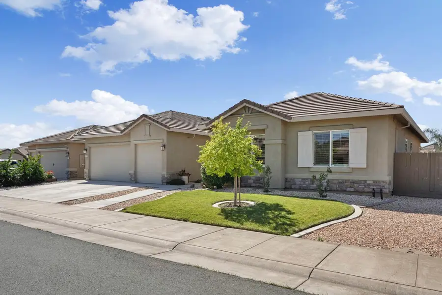 1077 Dimaggio Way, Galt, CA 95632 - #3