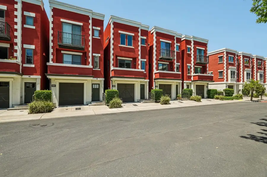 2028 20th Street, Sacramento, CA 95818 - #3