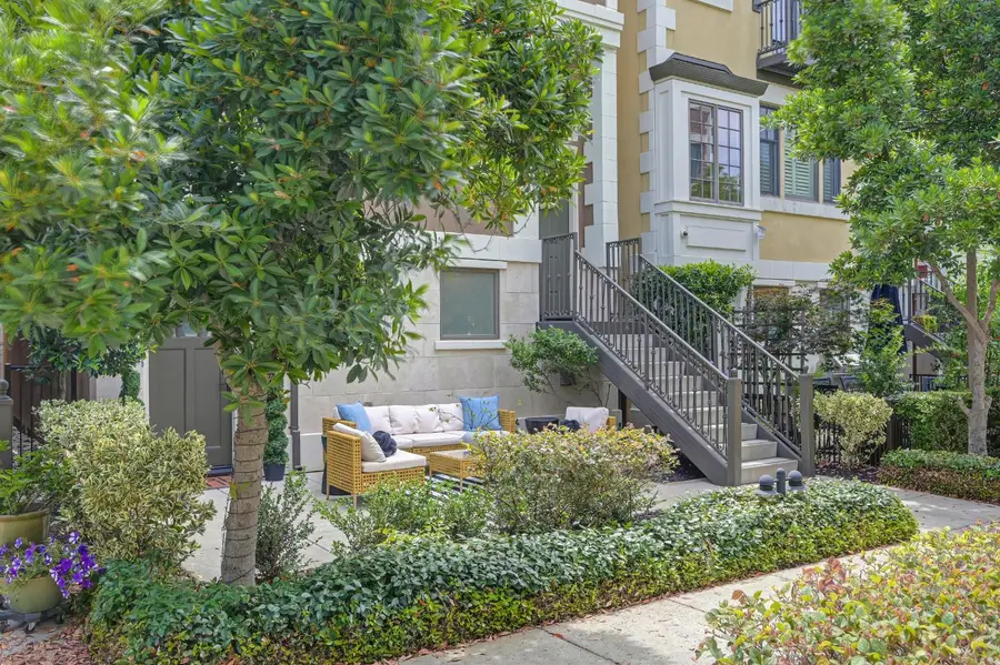2010 Vizcaya Walk, Sacramento, CA 95818 - #2