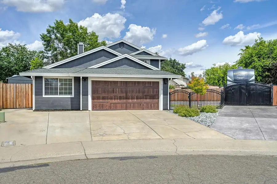 1115 Vickrey Court, Rio Linda, CA 95673 - #2