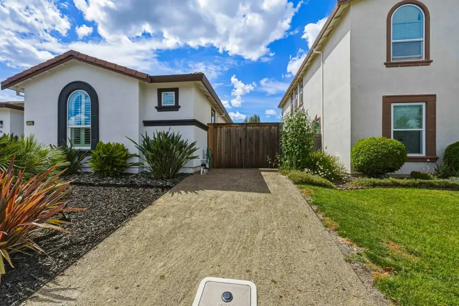 5002 Heather Ranch Way, Rancho Cordova, CA 95742 - #3