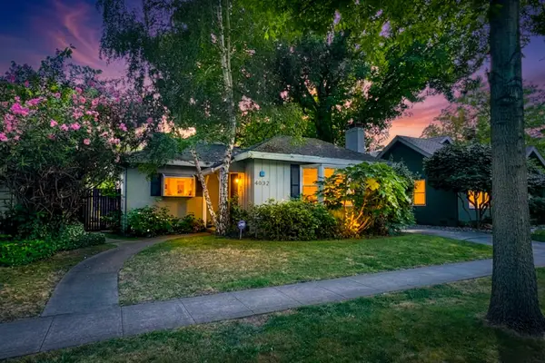 4032 T Street, Sacramento, CA 95819