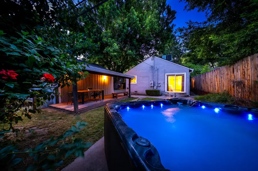 4032 T Street, Sacramento, CA 95819 - #2