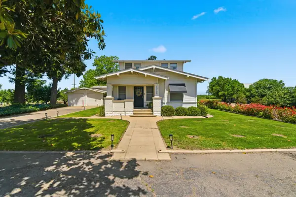 10155 E Kettleman Lane, Lodi, CA 95240