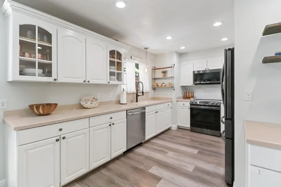 5233 Lake Knoll Lane, Fair Oaks, CA 95628 - #2
