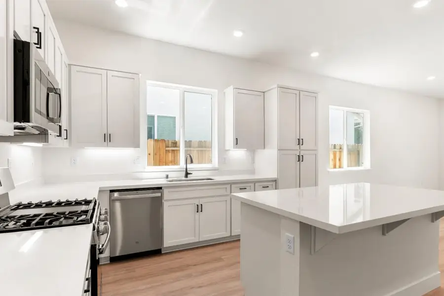 1094 Wayne Way #Lot95, Yuba City, CA 95993 - #3