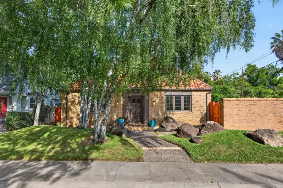 945 44th Street, Sacramento, CA 95819 - #3