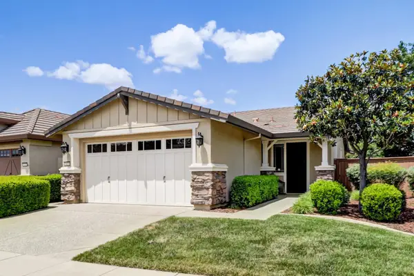 7425 Foxburgh Ct, Elk Grove, CA 95757