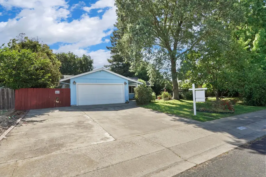 174 Hemlock Drive, Lodi, CA 95240 - #2