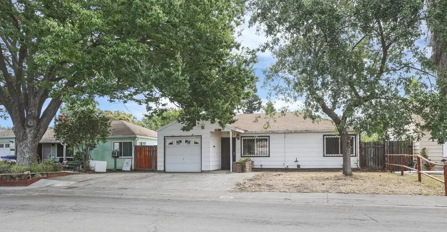 4981 71st Street, Sacramento, CA 95820 - #3