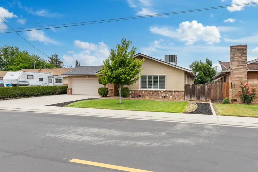 1795 Mulberry Way, Hughson, CA 95326 - #2