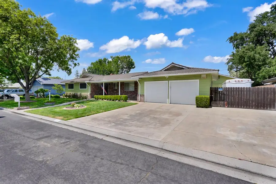 301 Robin Hood Drive, Modesto, CA 95350 - #2