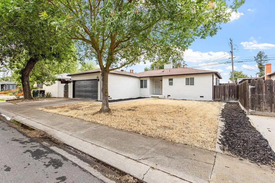2105 Norman Way, Modesto, CA 95350 - #3