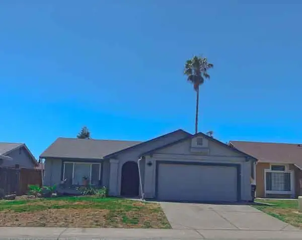 8272 Summer Falls Circle, Sacramento, CA 95828