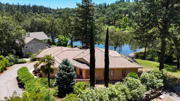 16104 Fairway Glen Place, Grass Valley, CA 95949
