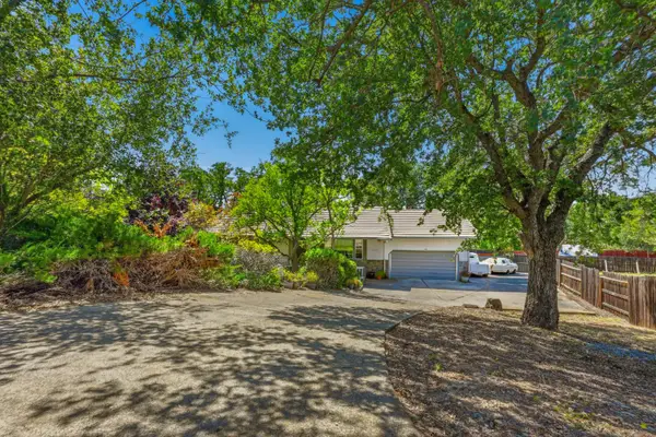 2476 Snag Court, Valley Springs, CA 95252