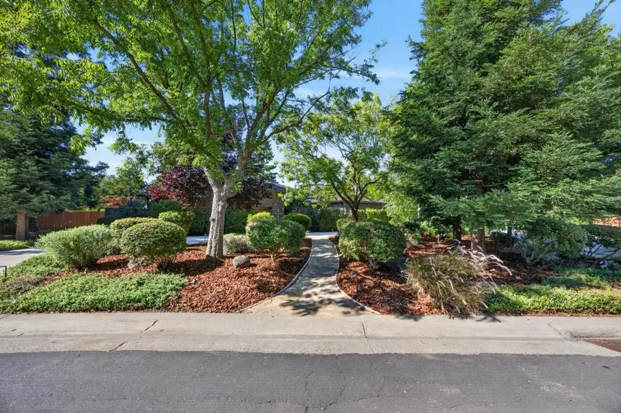 44194 Lakeview Drive, El Macero, CA 95618 - #2