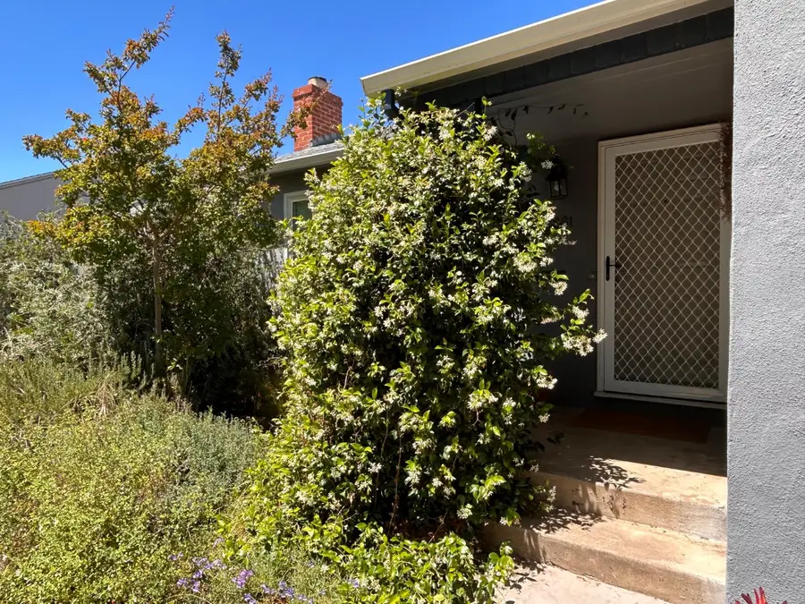 2261 Knight Way, Sacramento, CA 95822 - #3