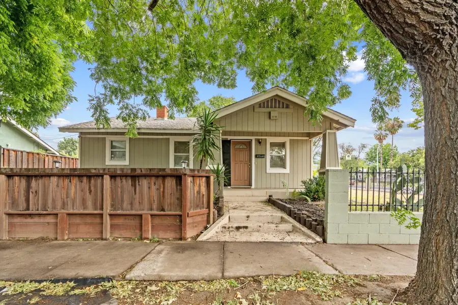 221 Alturas, Modesto, CA 95351 - #2