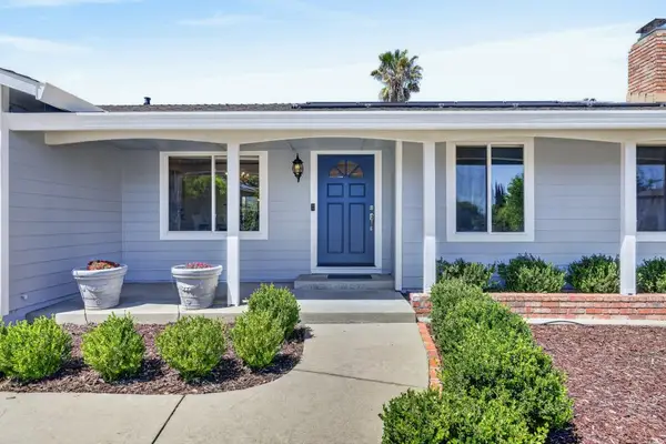 5016 Olive Oak Way, Carmichael, CA 95608