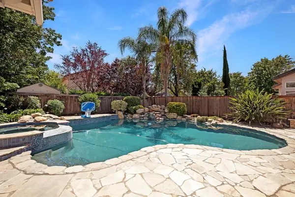 1806 N Bend Drive, Sacramento, CA 95835