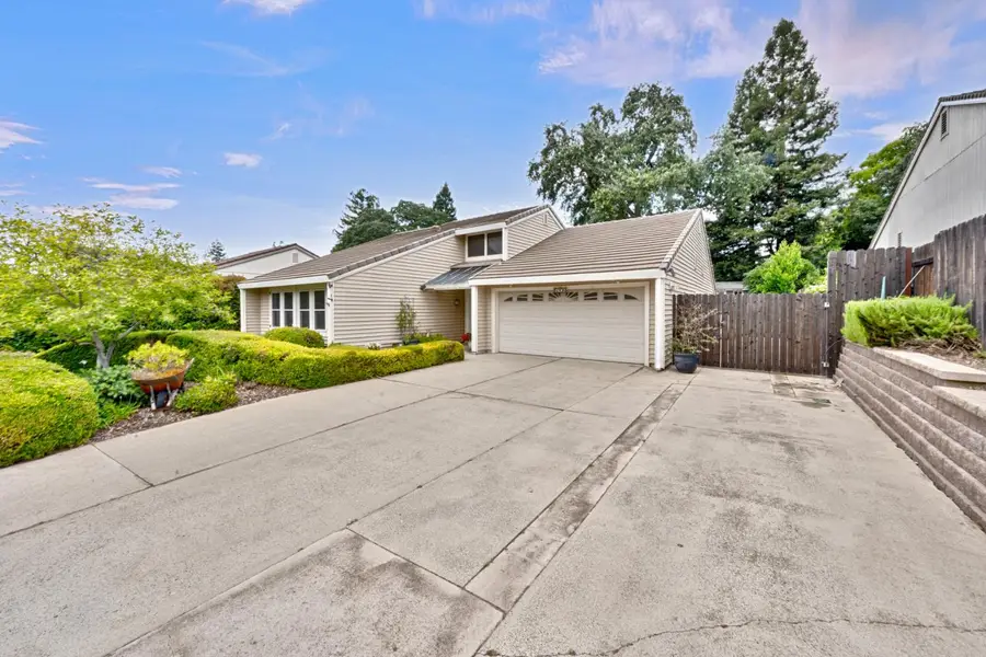 5208 Lincoln Villa Way, Fair Oaks, CA 95628 - #2