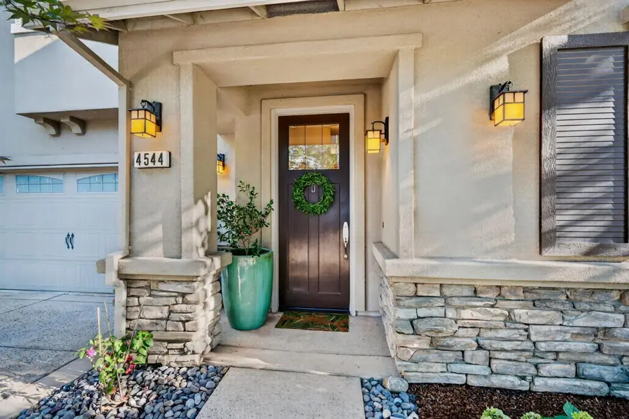 4544 Blue Oak Place, Davis, CA 95618 - #3