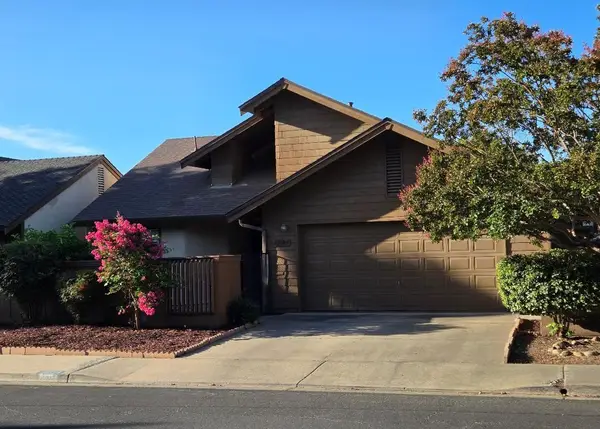 1804 Oak Leaf Drive, Modesto, CA 95354