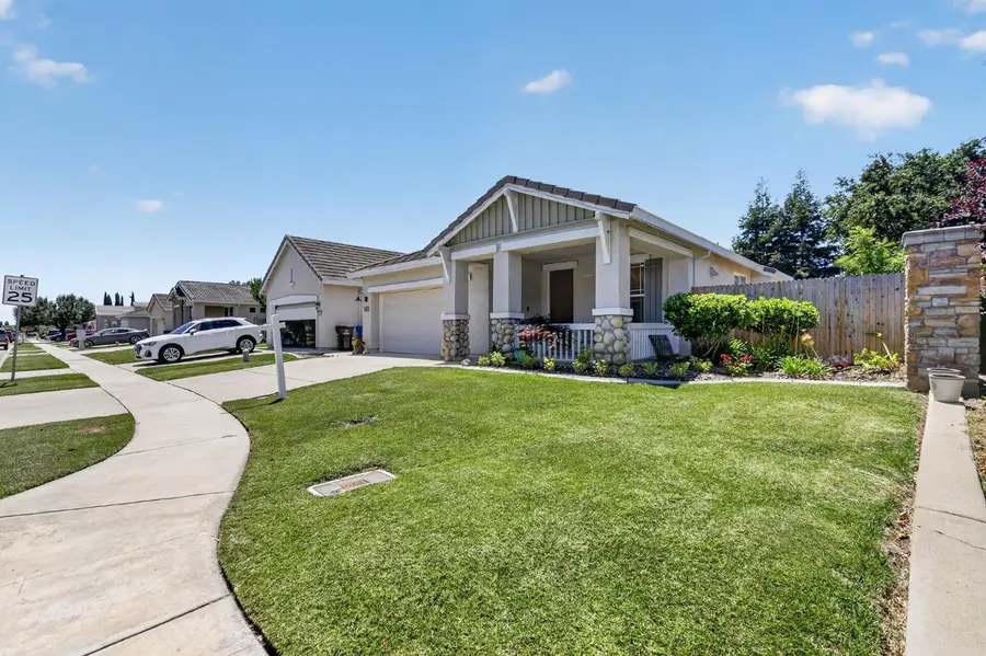 10014 Blossom Ridge Drive, Elk Grove, CA 95757 - #2