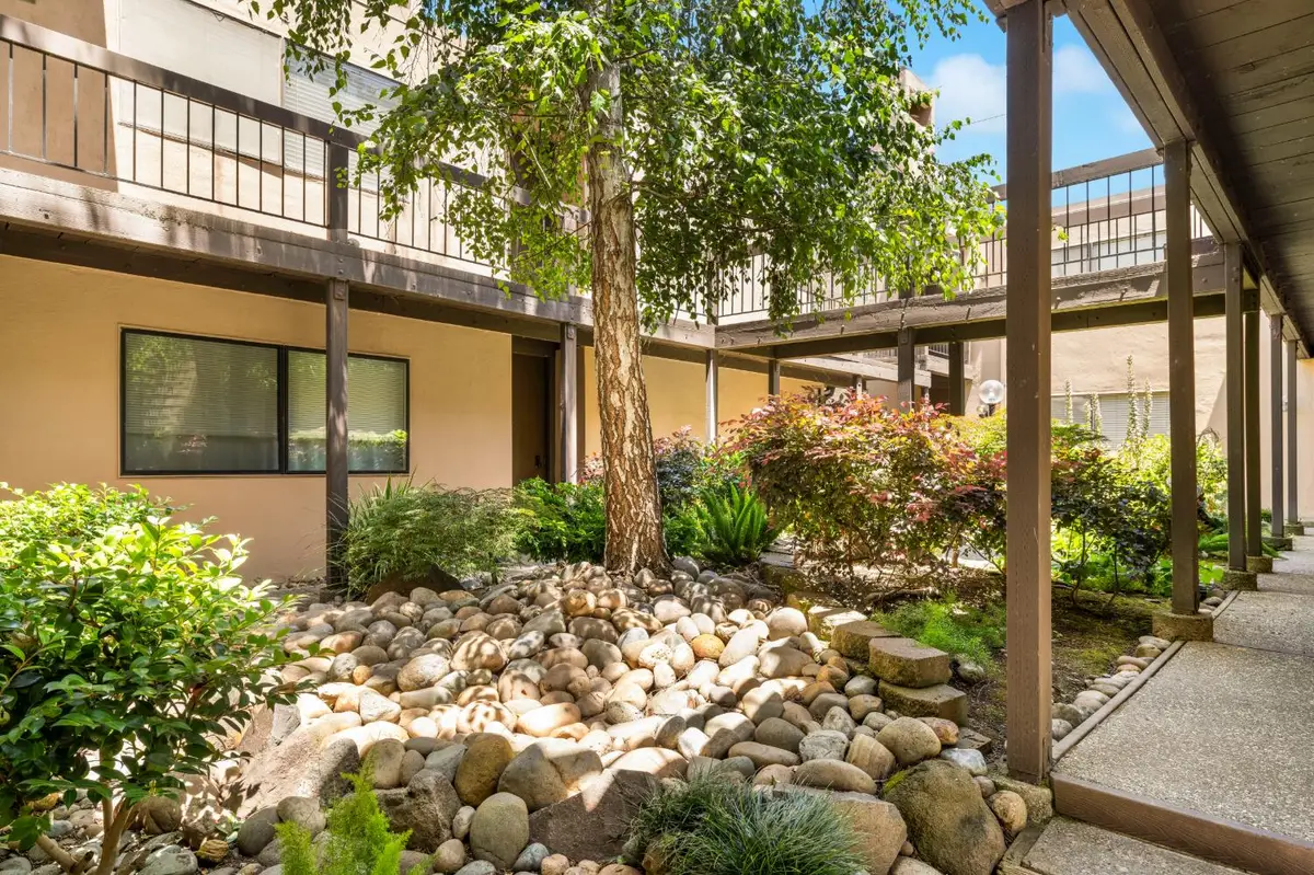 863 E Woodside Lane #9, Sacramento, CA 95825 - #1